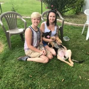 Meet your Posher, Alexis